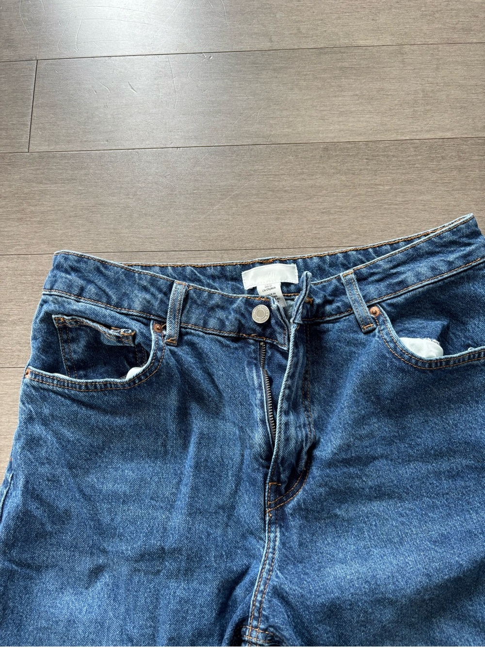 H&M Wide-Leg High-Rise Jeans in Blue Denim - Picture 4 of 14